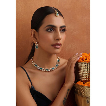 SWABHIMANN Sakshi Green Kundan Necklace Set with Maang Tikka