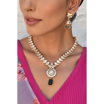 SWABHIMANN Warisha White Polki Necklace Set
