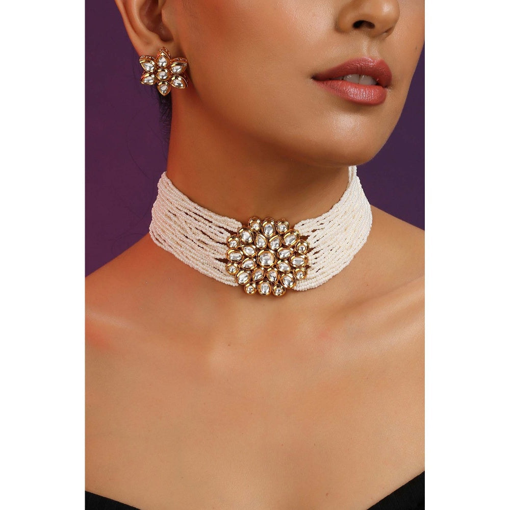 SWABHIMANN Kaysha White Kundan and Pearl Choker Set