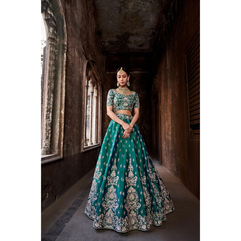 SWATHI VELDANDI Green Lehenga Choli and Dupatta (Set of 3)