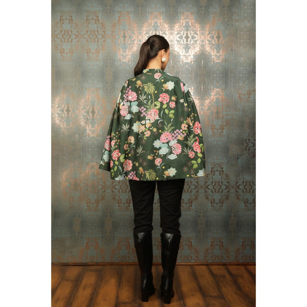 Tanu Malhotra Green Printed Cape