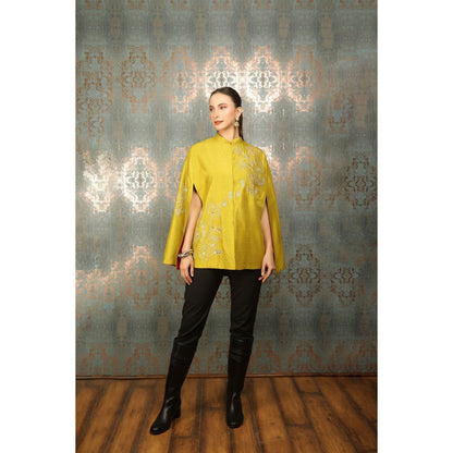 Tanu Malhotra Green Silk Floral Embroidered Cape