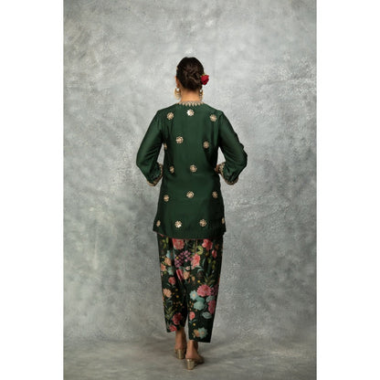 Tanu Malhotra Green Mirror Embroidered Kurta with Salwar and Dupatta (Set of 3)