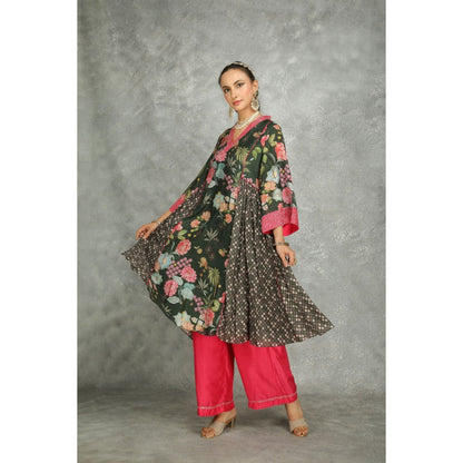 Tanu Malhotra Green Side Panel Buti Kurta with Palazzo and Dupatta (Set of 3)