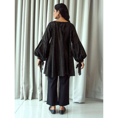Taro India Black & Gold Kurti