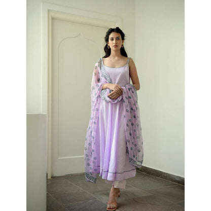 Taro india Plum Orchid Kurta with Pant and Dupatta (Set of 3)