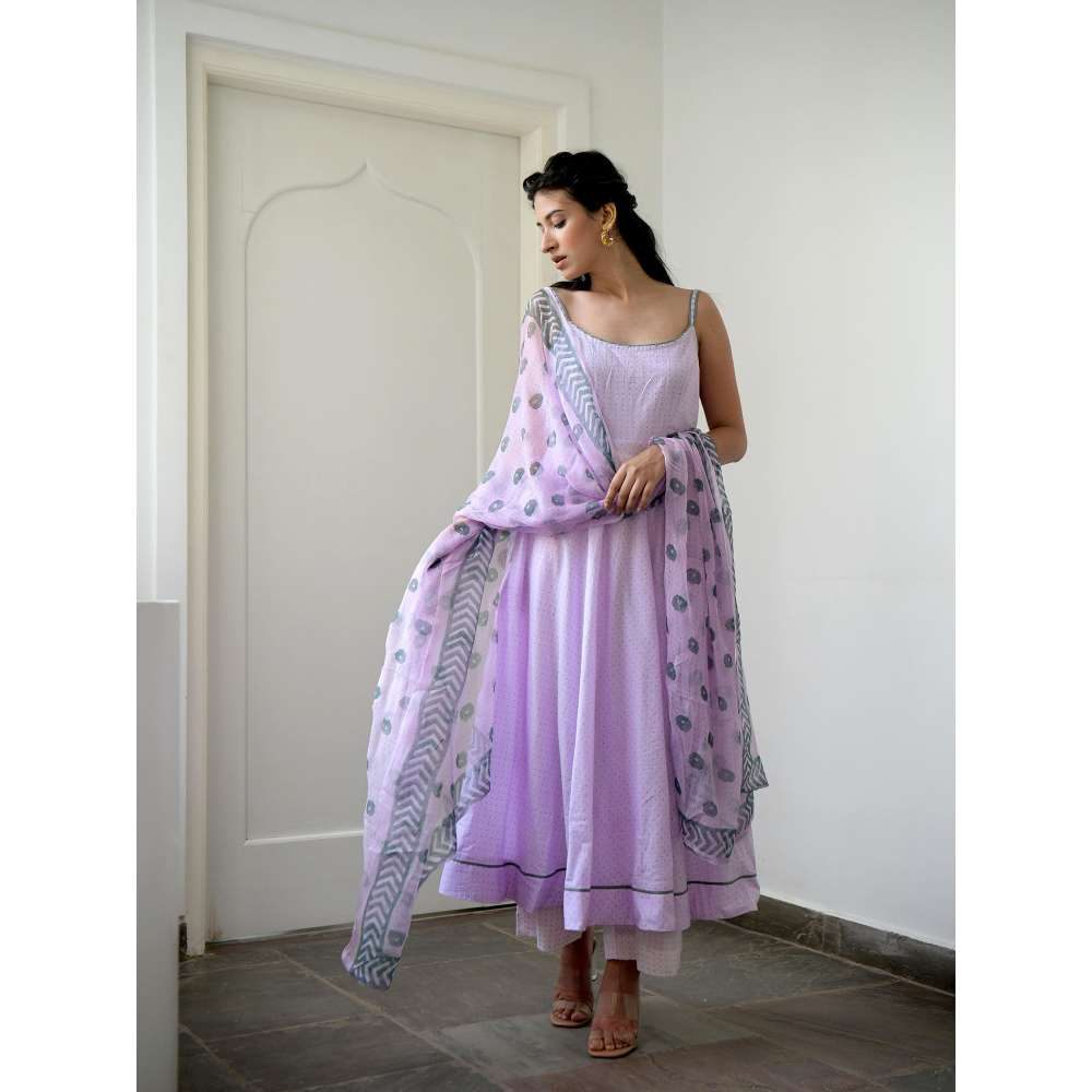 Taro india Plum Orchid Kurta with Pant and Dupatta (Set of 3)