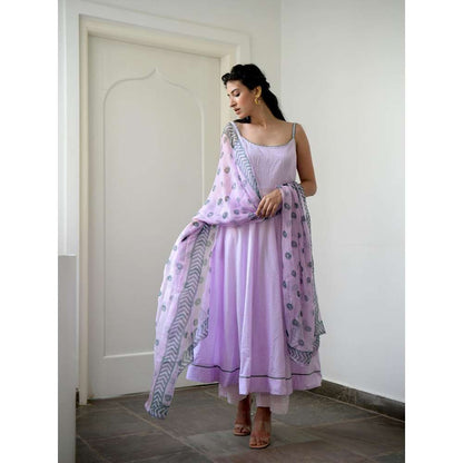 Taro india Plum Orchid Kurta with Pant and Dupatta (Set of 3)