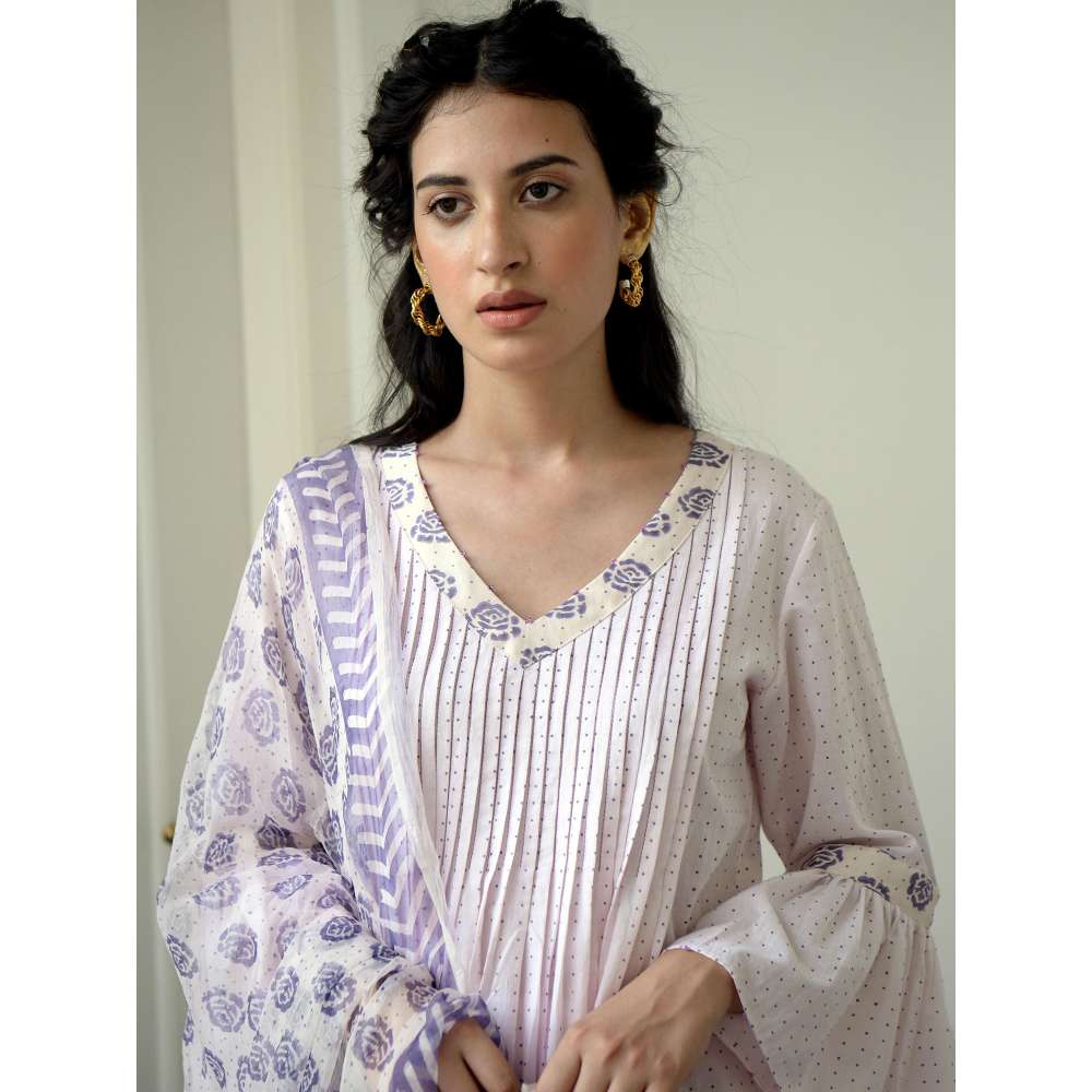 Taro india Rosy Flamingo Pleated Kurta with Pant and Dupatta (Set of 3)