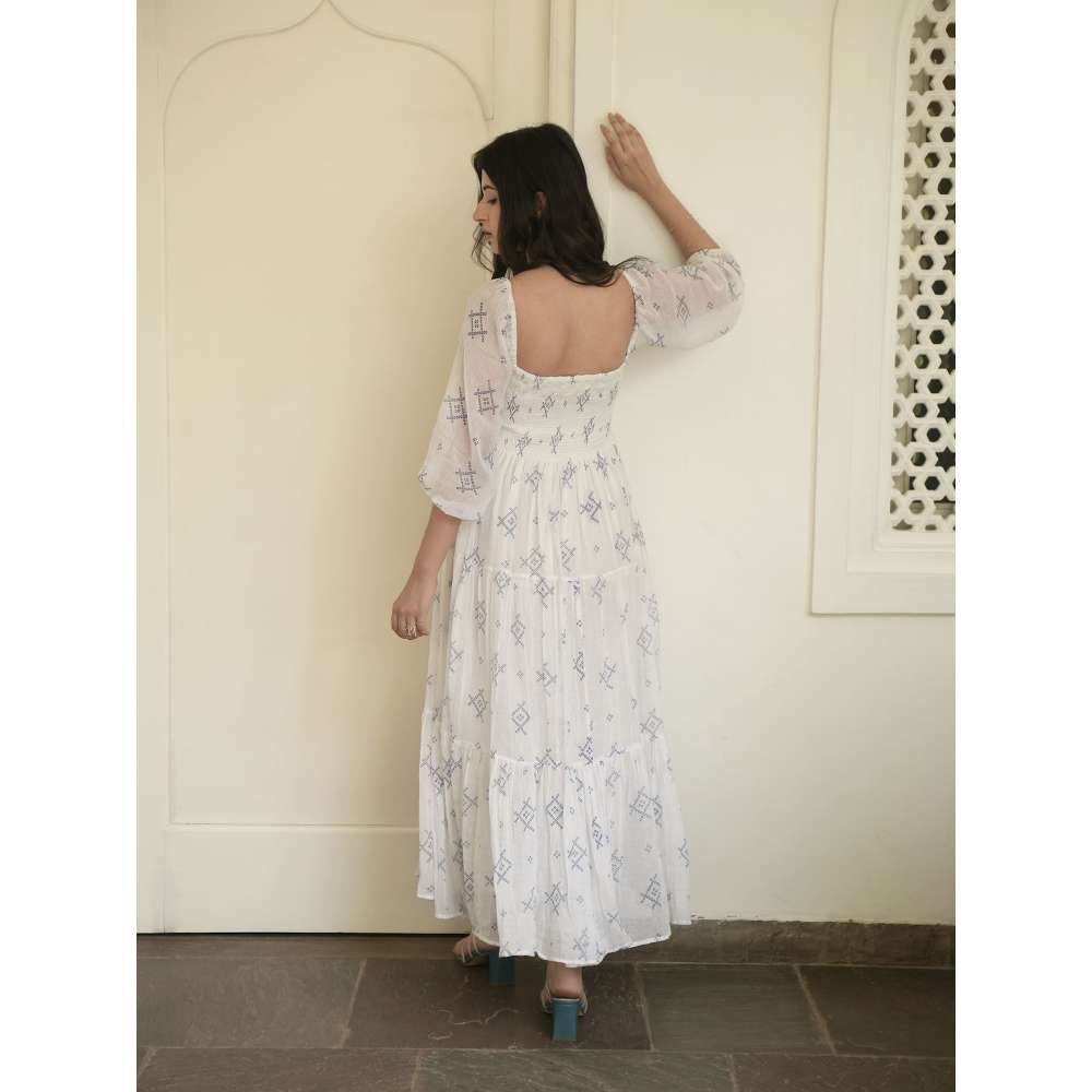 Taro india White Lily Dress Maxi
