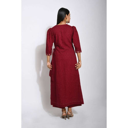 Taro india Garnet Kurta and Pant with Dupatta (Set of 3)