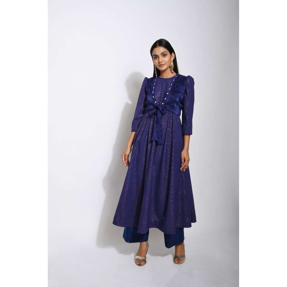 Taro india Iris Blue Kurta Pant with Dupatta and Shrug (Set of 4)