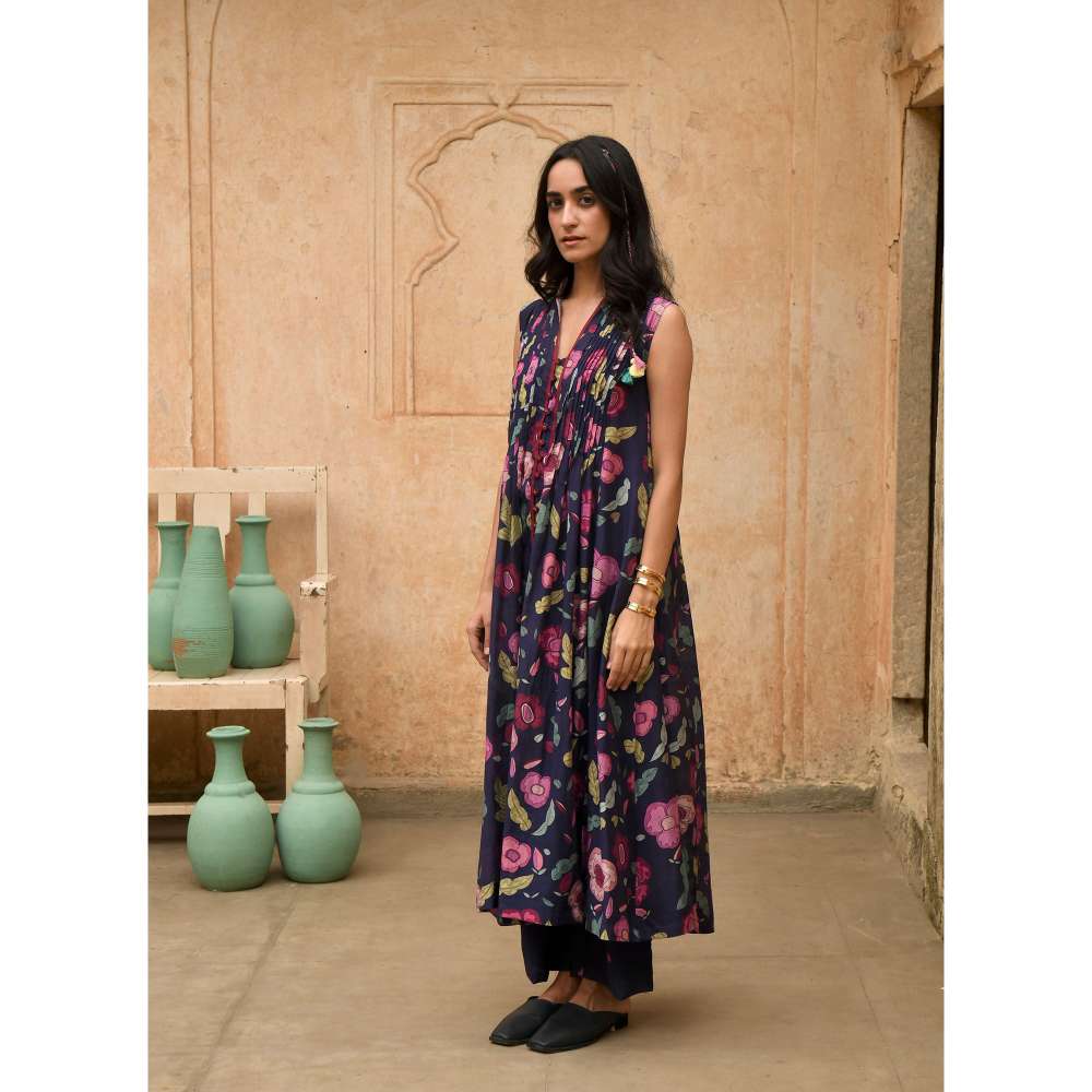 Taro India Carnation Shirt Kurta with Pant (Set of 2)