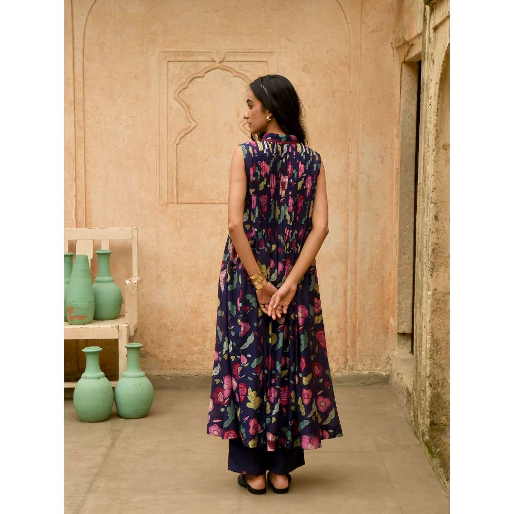 Taro India Carnation Shirt Kurta with Pant (Set of 2)