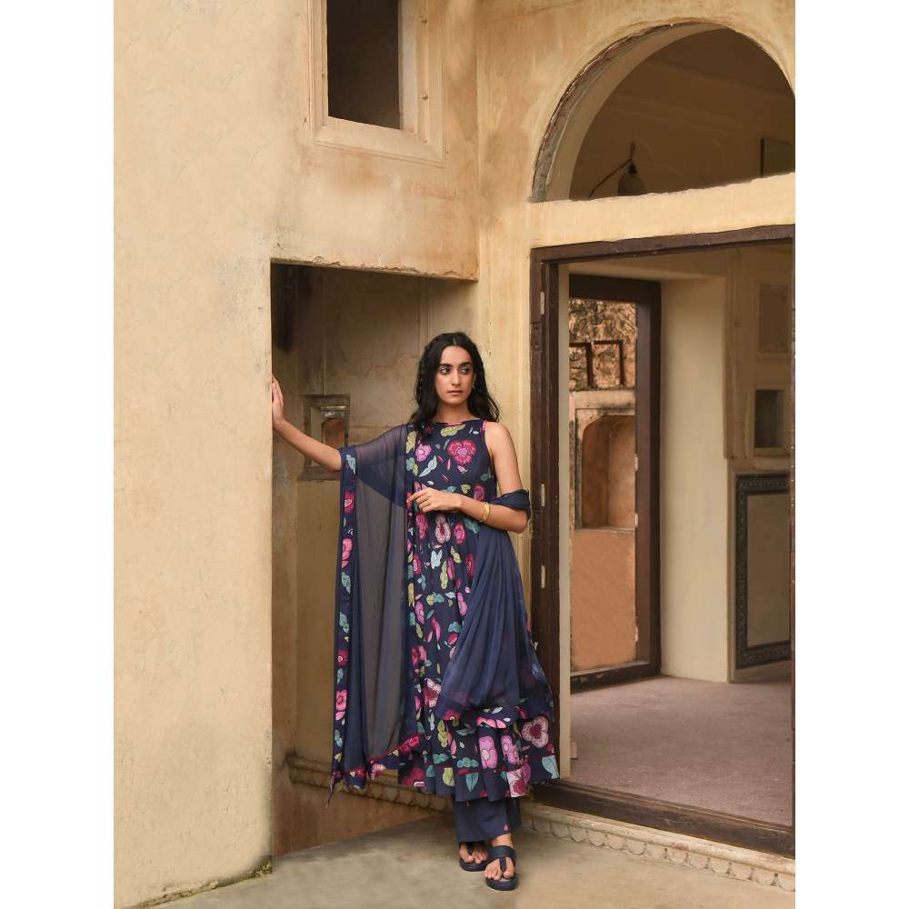 Taro India Berry Bloom Kurta with Pant and Dupatta (Set of 3)
