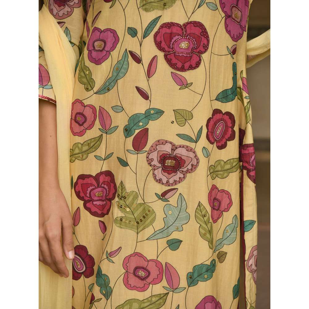 Taro India Corn Yellow Kurta with Pant and Dupatta (Set of 3)