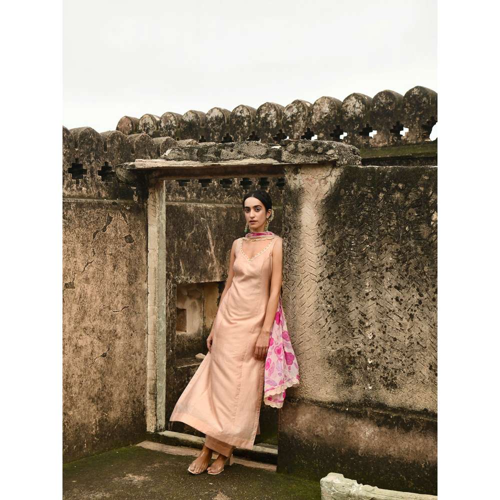 Taro India Sugar Rose Kurta with Pant and Dupatta (Set of 3)