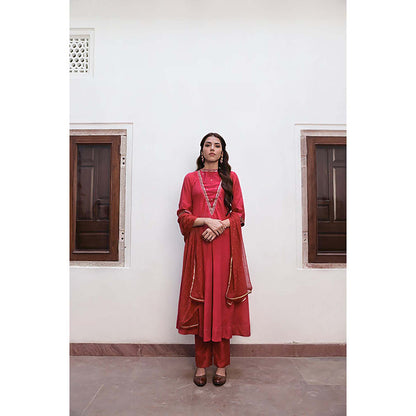 Taro India Aabroo Kurta With Pant And Dupatta