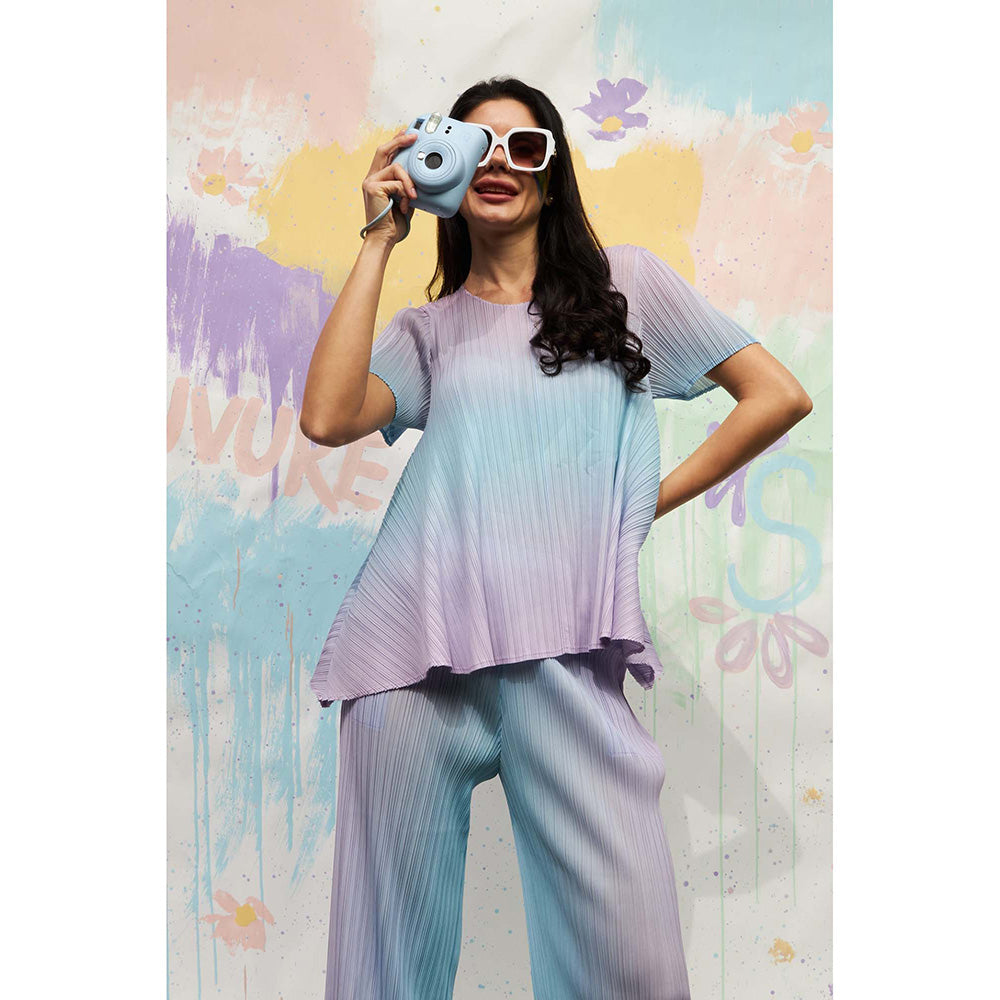 TASUVURE Blue Shirley Sleek Ombre Pleated Co-Ord (Set of 2)