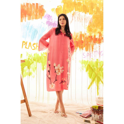 TASUVURE Coral Fable Floral Shirt Dress