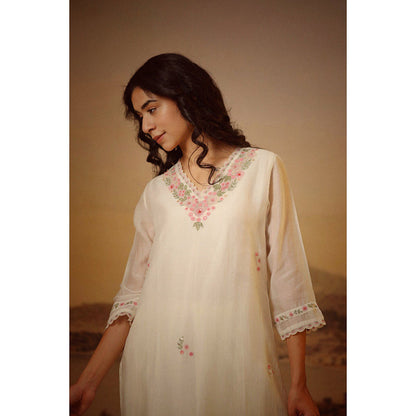 Tatwa Designs Ivory White Rangoon Kurta (Set of 3)