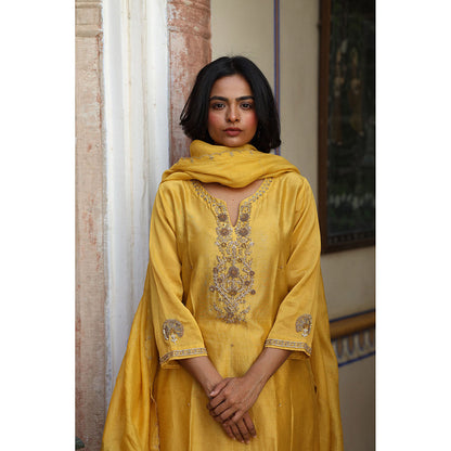 Tatwa Designs Mustard Guldasta Heritage Kurta with Pant & Dupatta (Set of 3)