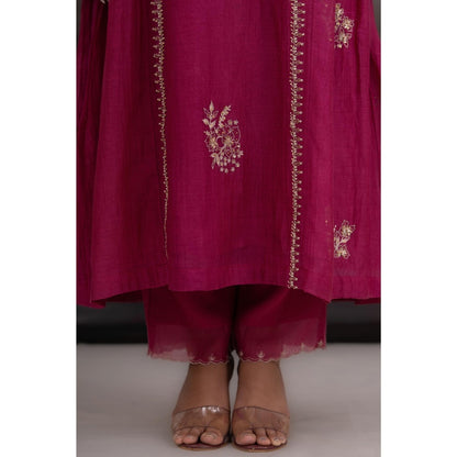 Tatwa Designs Rani Pink Gold Rose Anarkali Kurta With Pant and Dupatta (Set of 3)