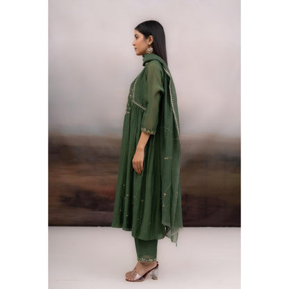 Tatwa Designs Green Falling Stars Kurta with Pant and Dupatta (Set of 3)