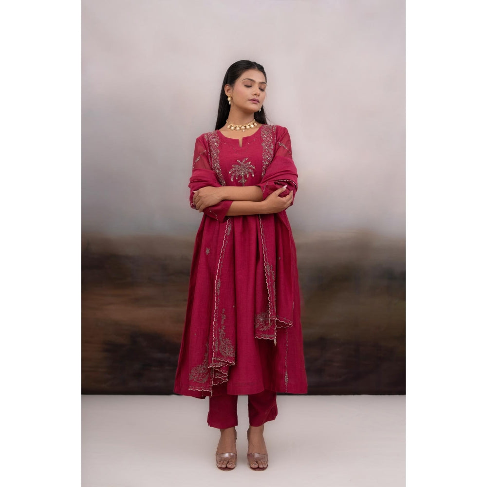 Tatwa Designs Rani Pink Ambia Kurta with Pant and Dupatta (Set of 3)