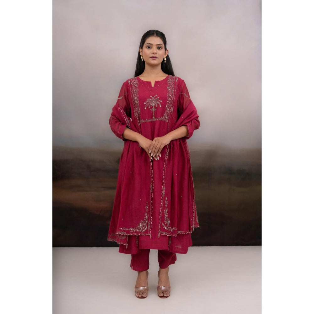 Tatwa Designs Rani Pink Ambia Kurta with Pant and Dupatta (Set of 3)