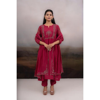 Tatwa Designs Rani Pink Ambia Kurta with Pant and Dupatta (Set of 3)