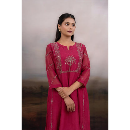 Tatwa Designs Rani Pink Ambia Kurta with Pant and Dupatta (Set of 3)