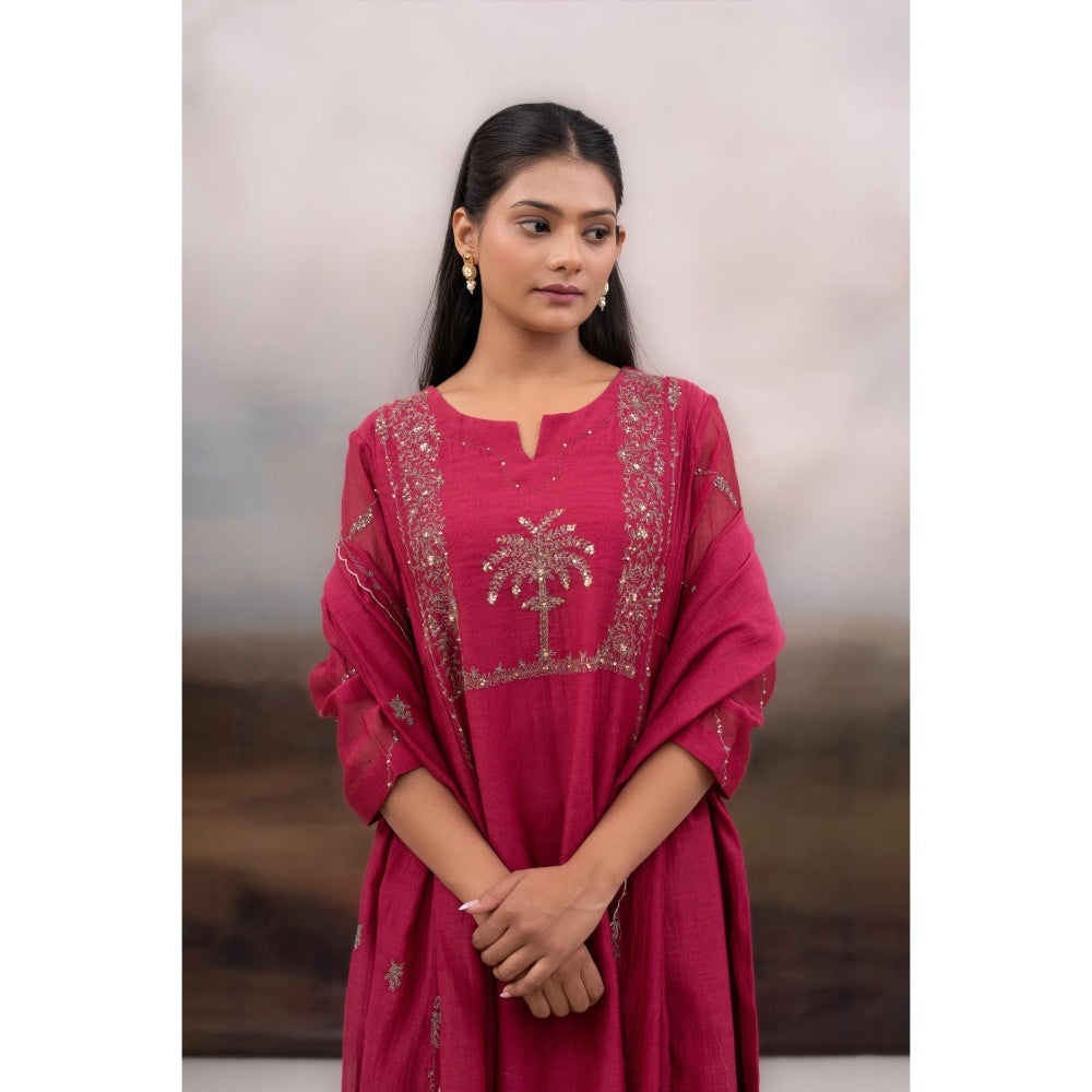 Tatwa Designs Rani Pink Ambia Kurta with Pant and Dupatta (Set of 3)