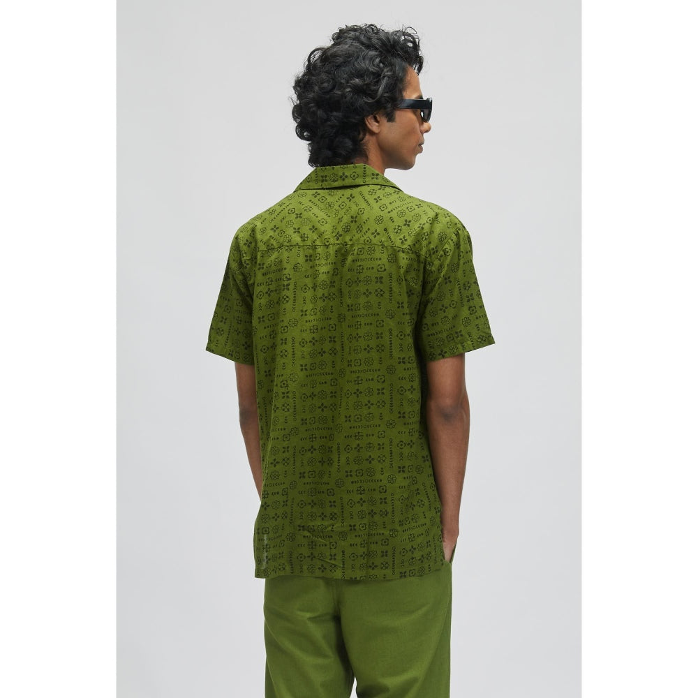 TERRA LUNA Palawan Moon Print Casual Shirt- Olive