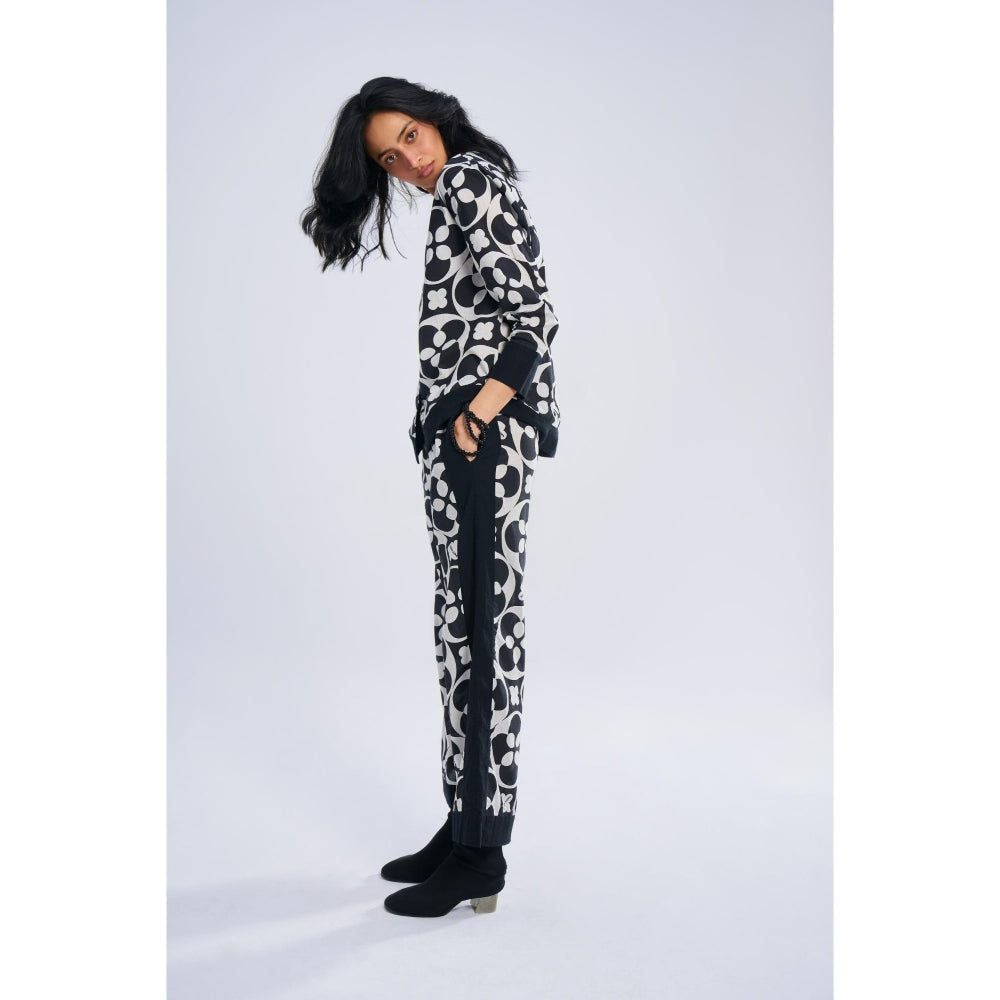 TERRA LUNA Black Printed Jolo Pant