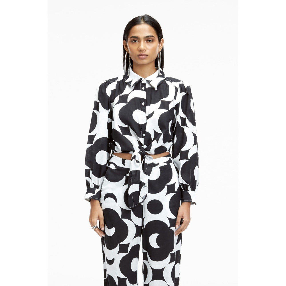 TERRA LUNA Nitsa White Printed Shirt