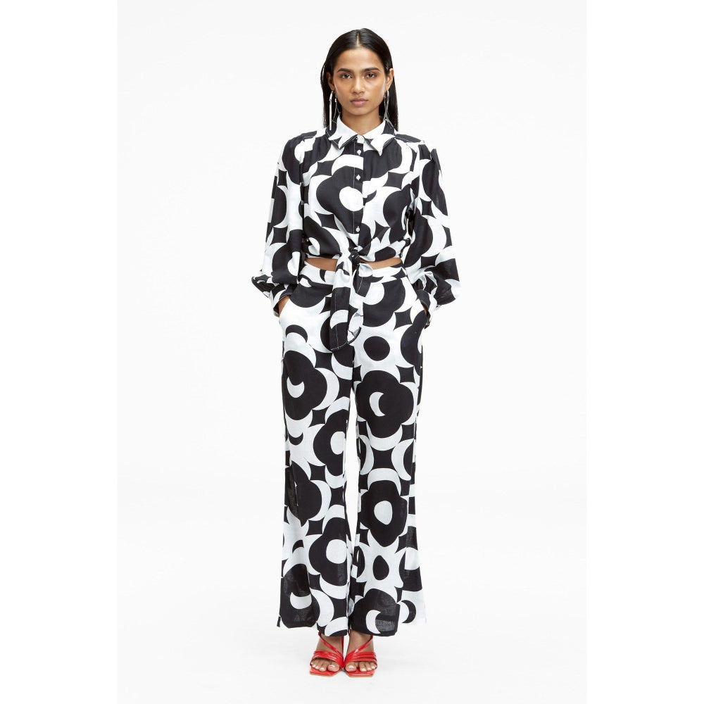 TERRA LUNA Nitsa White Printed Shirt