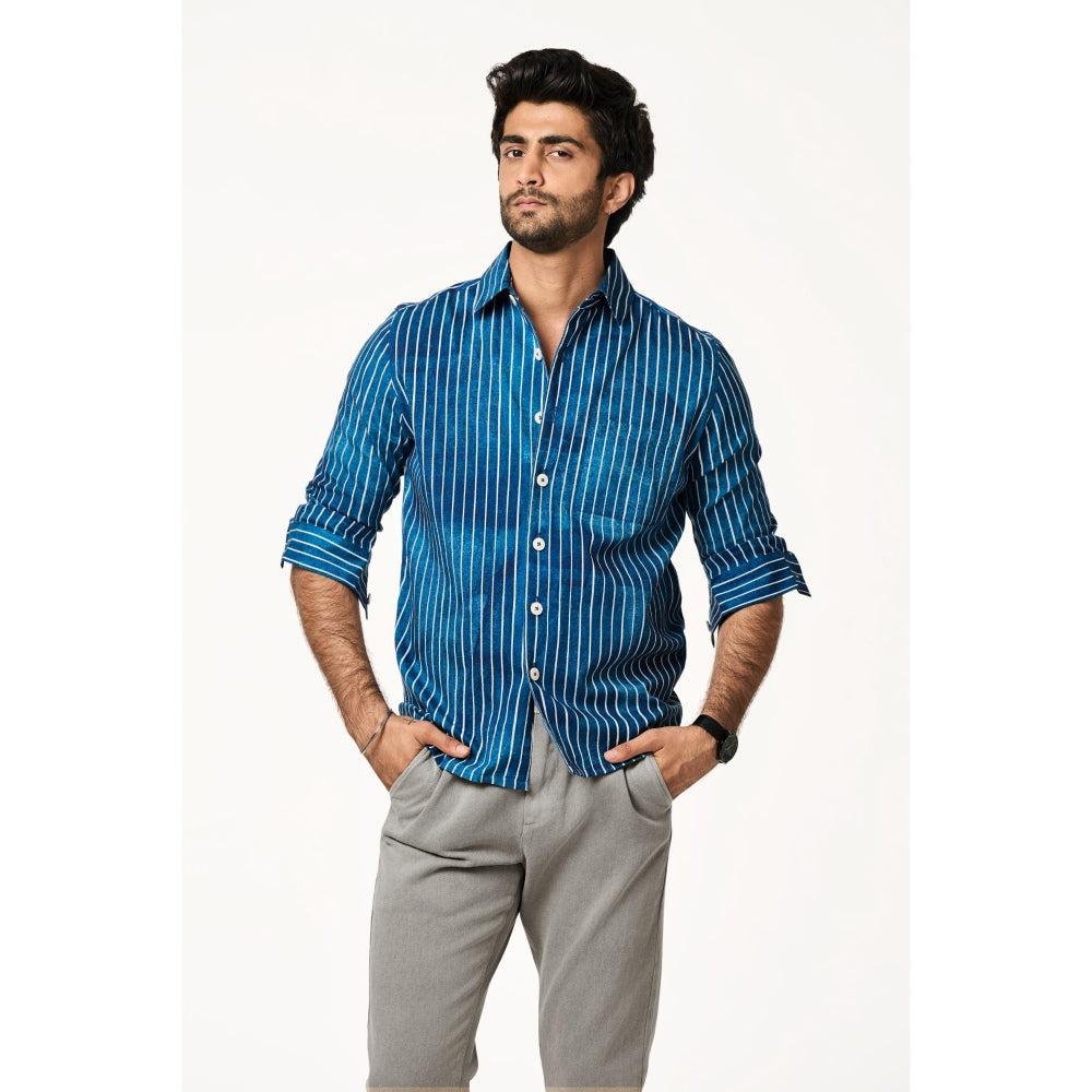 TERRA LUNA Men Alto Lite Blue Solid Collar Neck Khadi Shirt