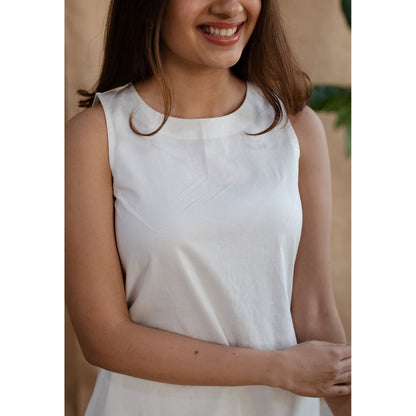 The Indian Ethnic Co. White Poplin Cotton Solid Kurta