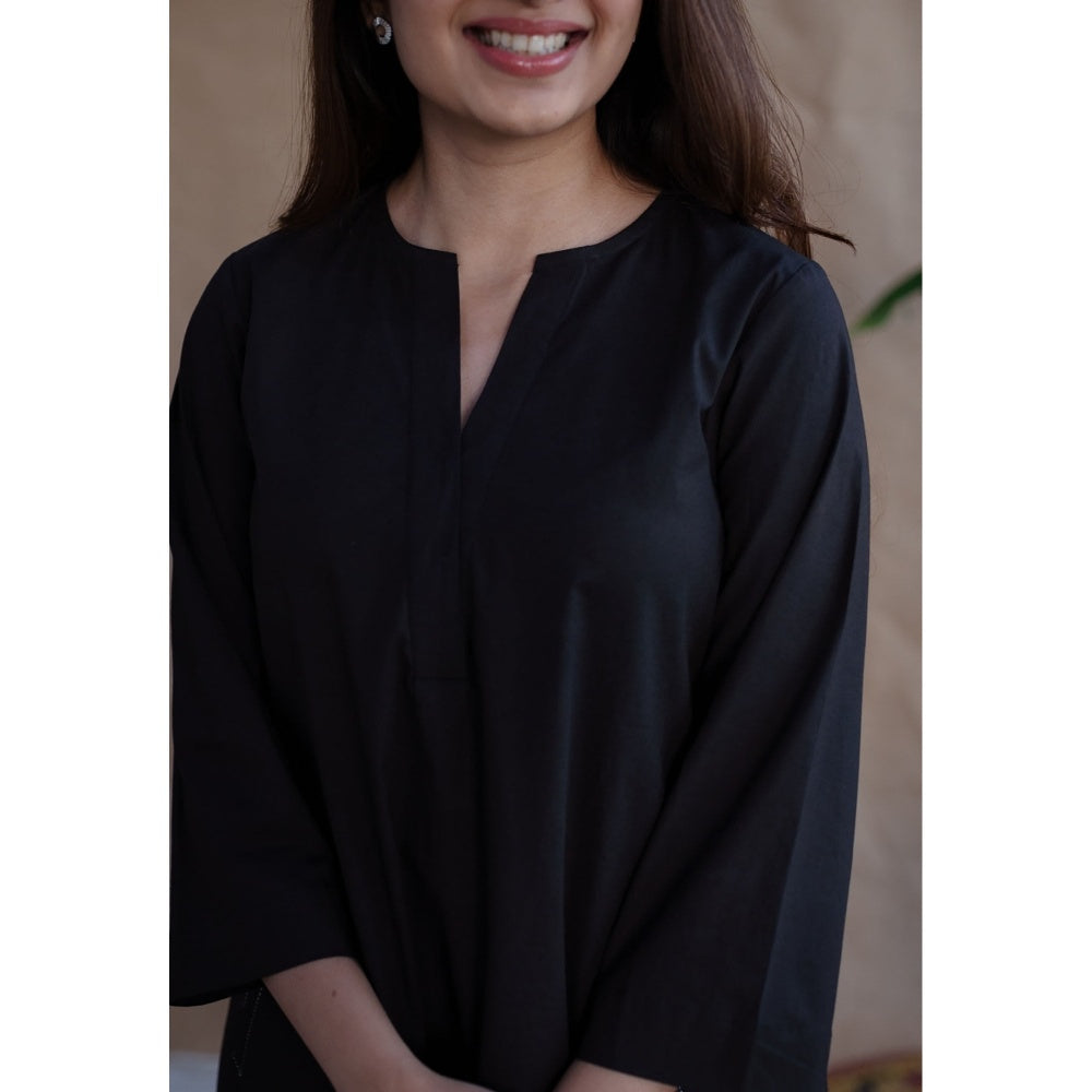 The Indian Ethnic Co. Black Poplin Cotton Solid Kurta