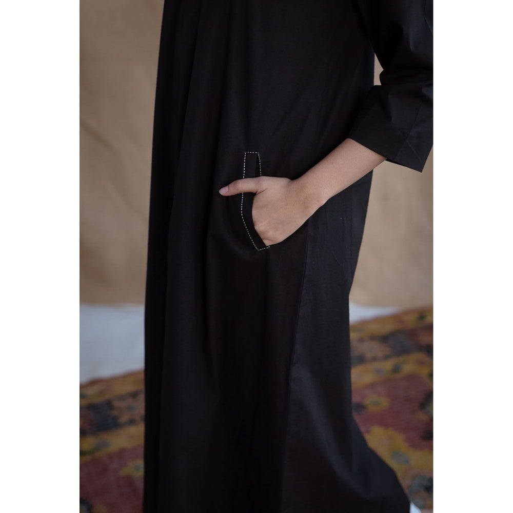 The Indian Ethnic Co. Black Poplin Cotton Solid Kurta