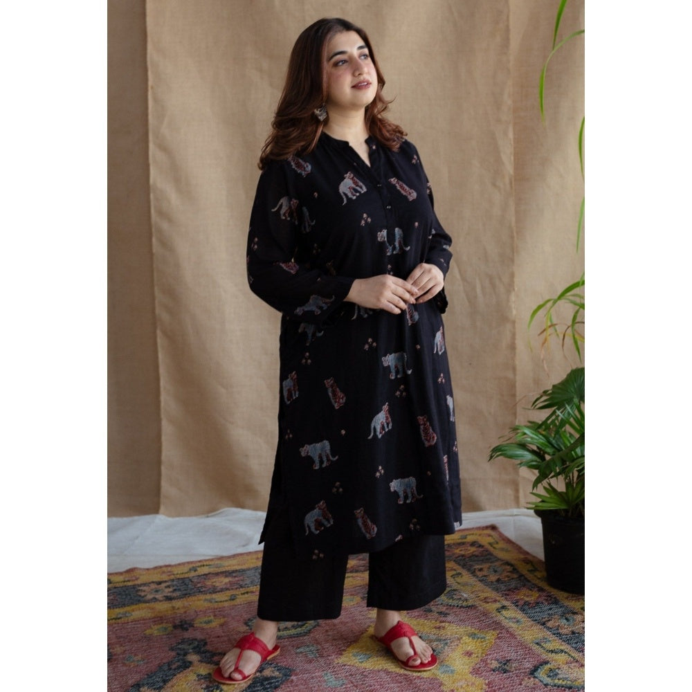 The Indian Ethnic Co. Black Loose Ajrakh Cotton Printed Mandarin Neck Kurta