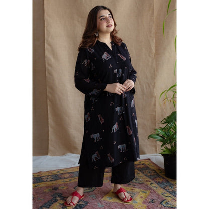 The Indian Ethnic Co. Black Loose Ajrakh Cotton Printed Mandarin Neck Kurta