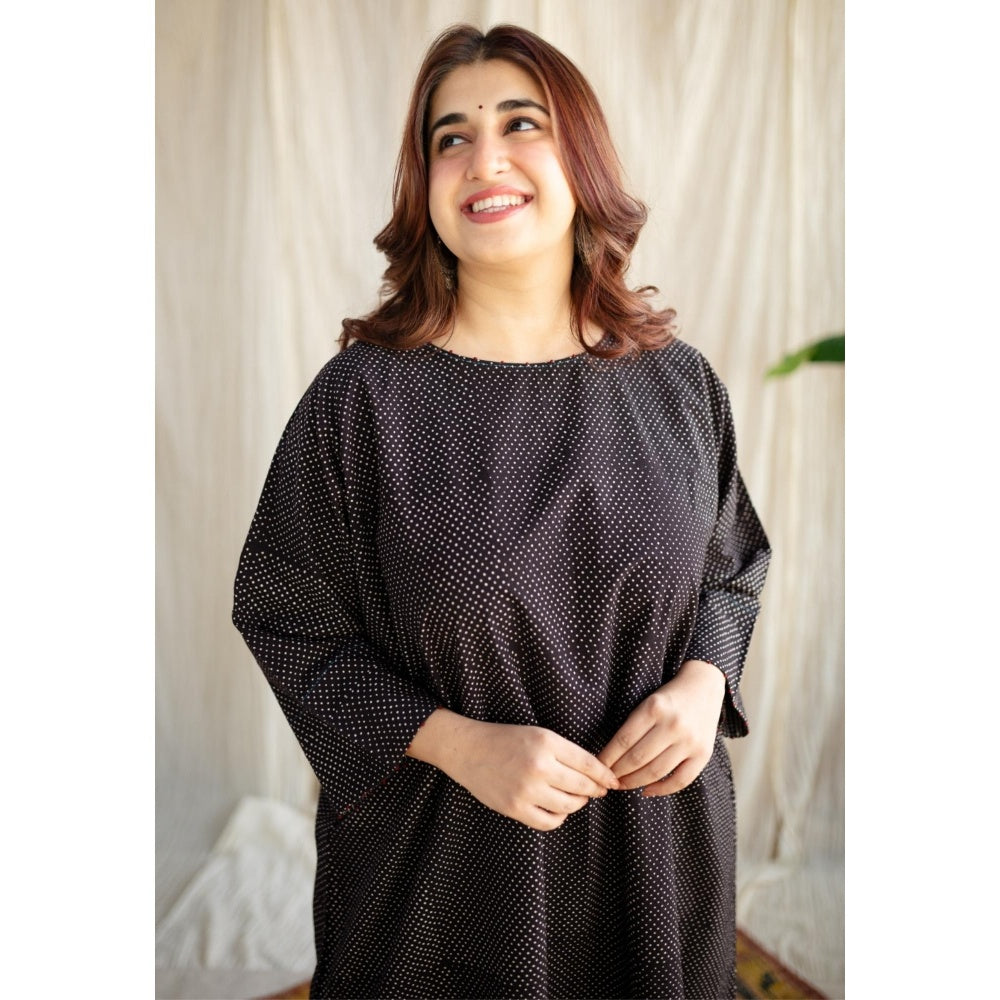 The Indian Ethnic Co. Navy Blue Loose Printed Cotton Kurta With Round Neck & Embroidered