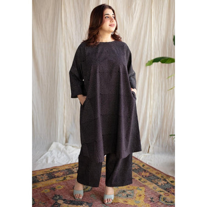 The Indian Ethnic Co. Navy Blue Loose Printed Cotton Kurta With Round Neck & Embroidered