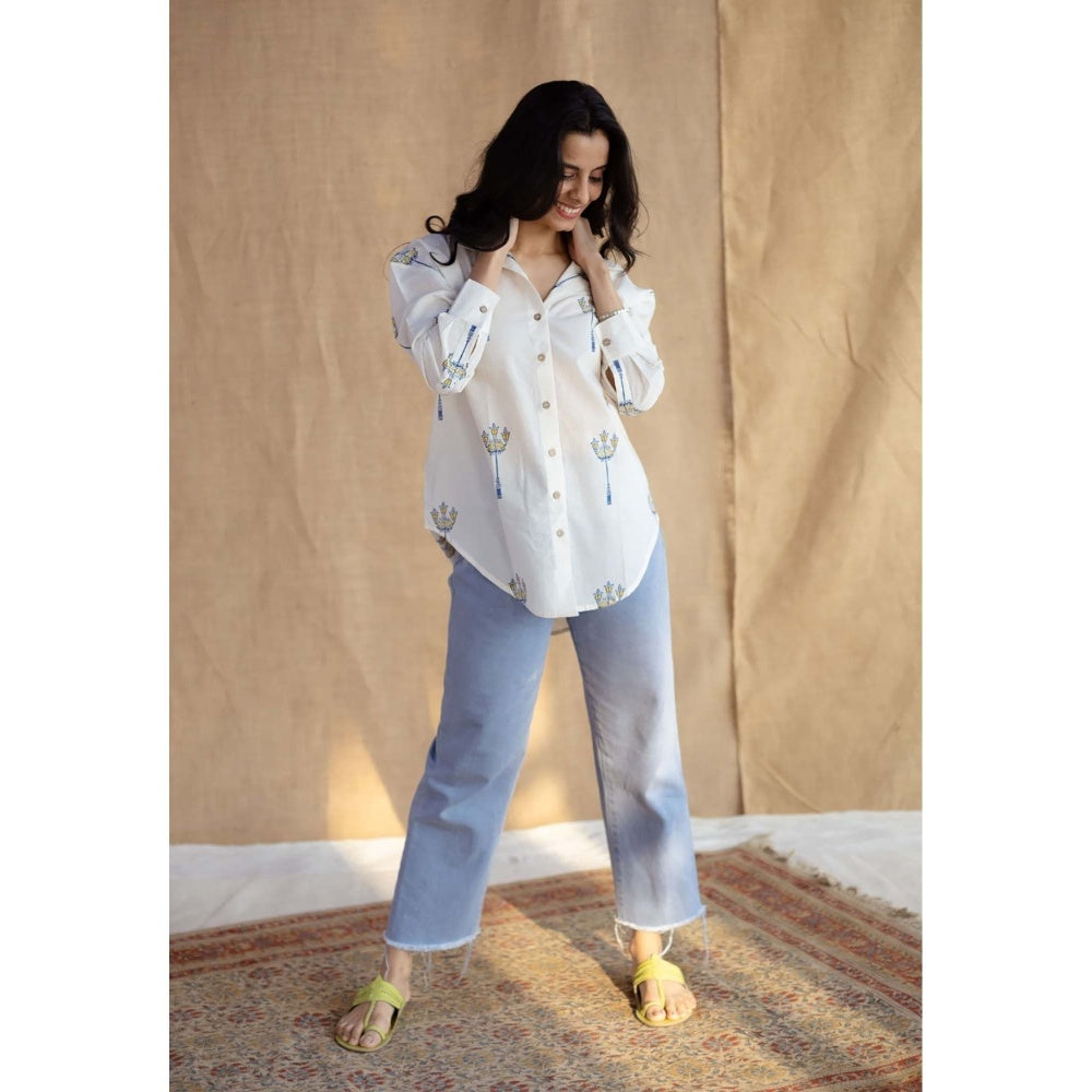The Indian Ethnic Co. White Loose Hand Block Printed Cotton Shirt