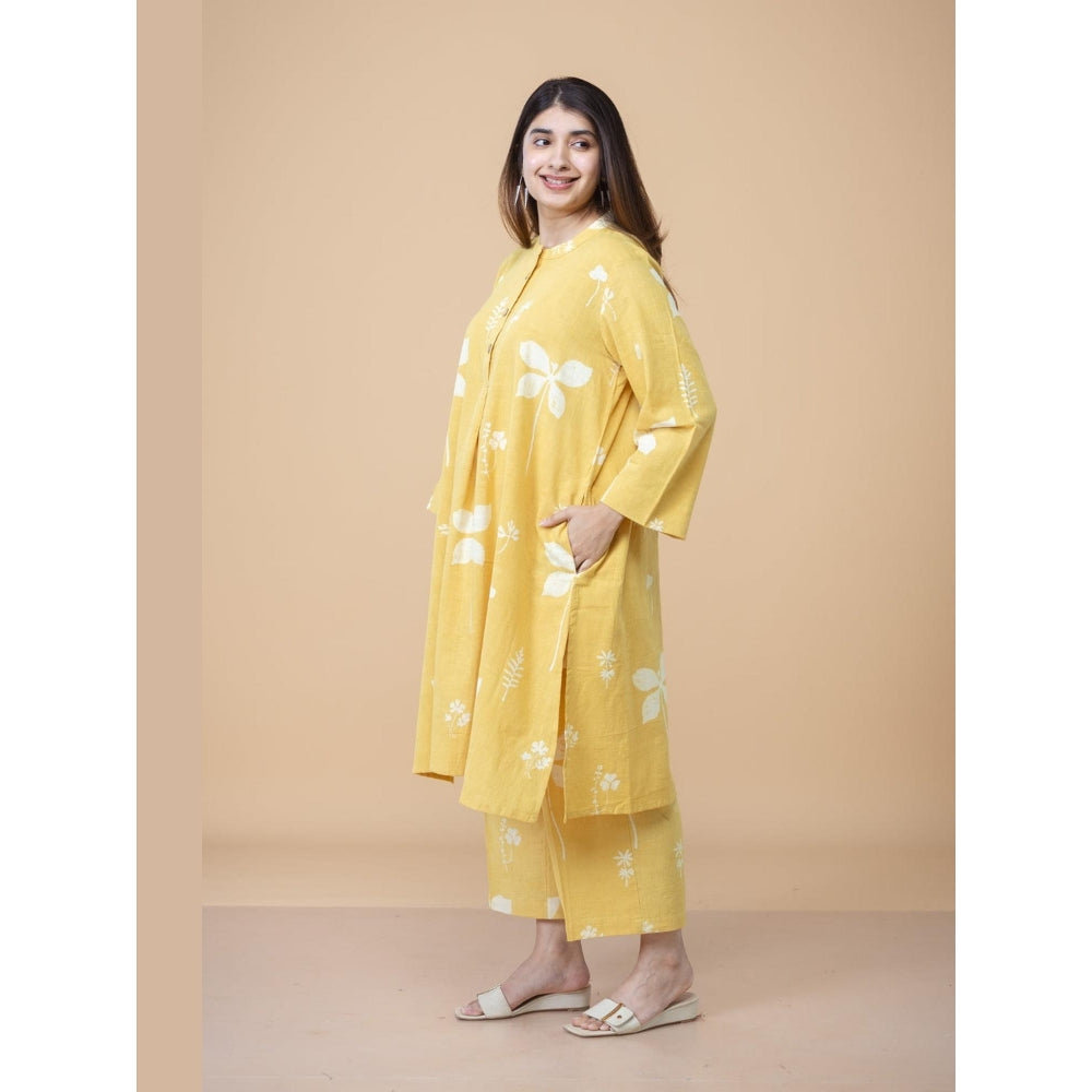 The Indian Ethnic Co. Women Yellow Cotton Floral Printed Kurta with Pant