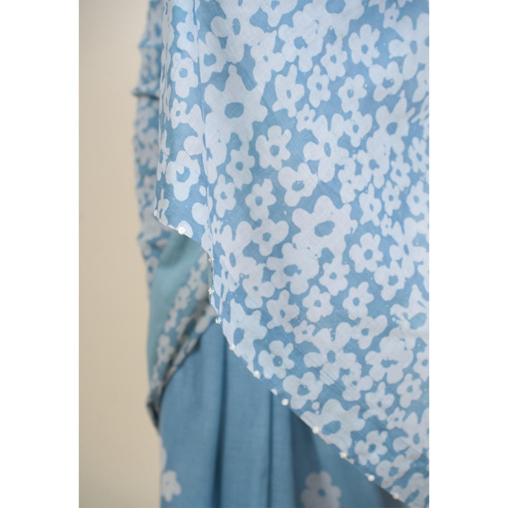 The Indian Ethnic Co. Warisha Blue Batik Hand Block Print Mul Cotton Saree Without Blouse