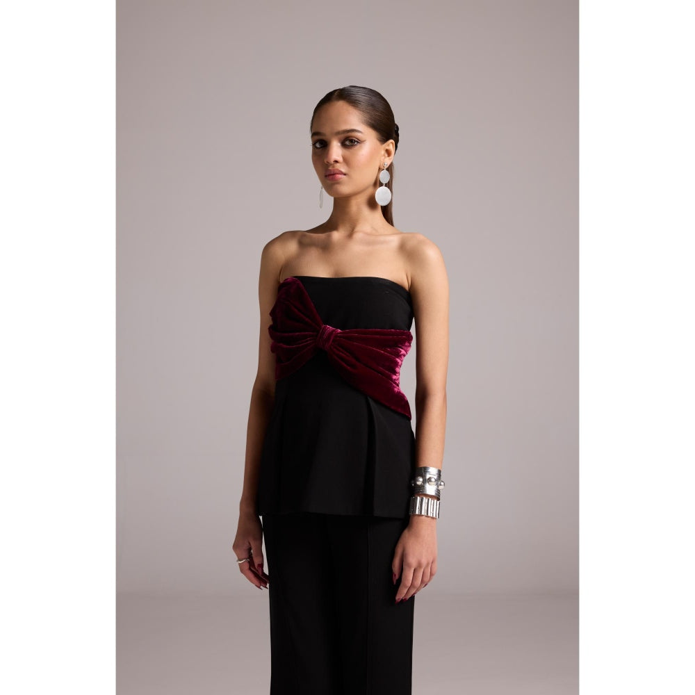 The Dapper Lady Black Sienna Bow Peplum Top