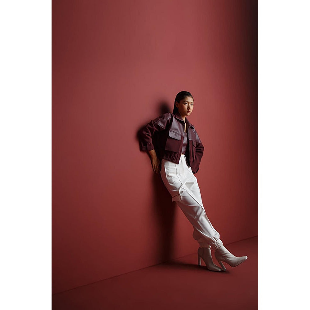 The Dapper Lady Ivory Zipped Joggers
